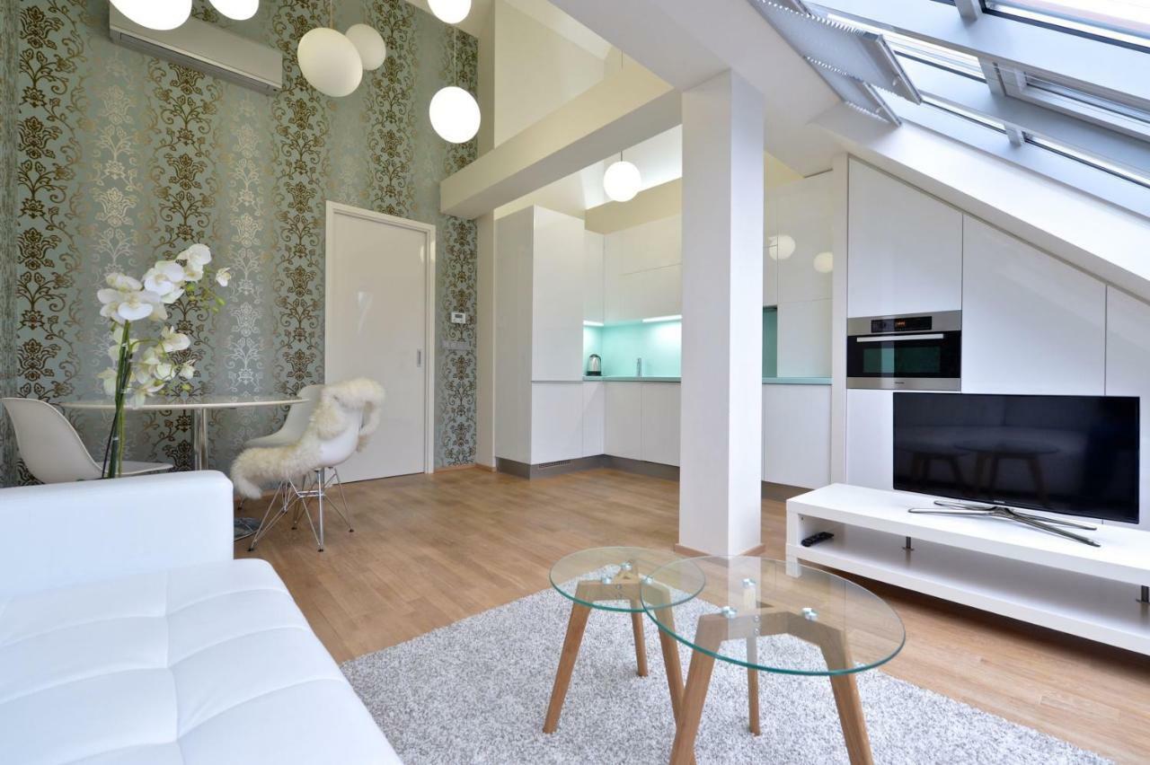 Designer Loft 2 Apartment Прага Екстериор снимка