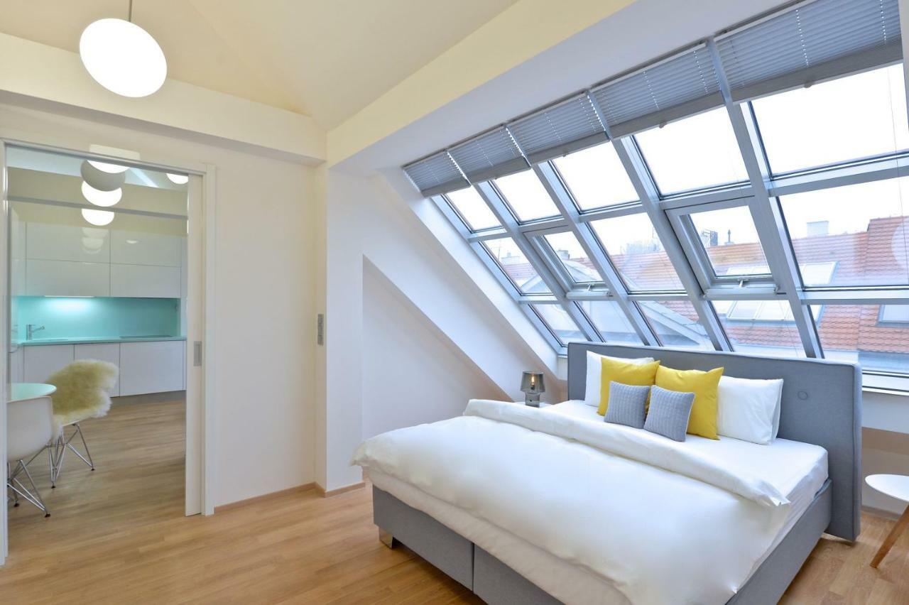 Designer Loft 2 Apartment Прага Екстериор снимка